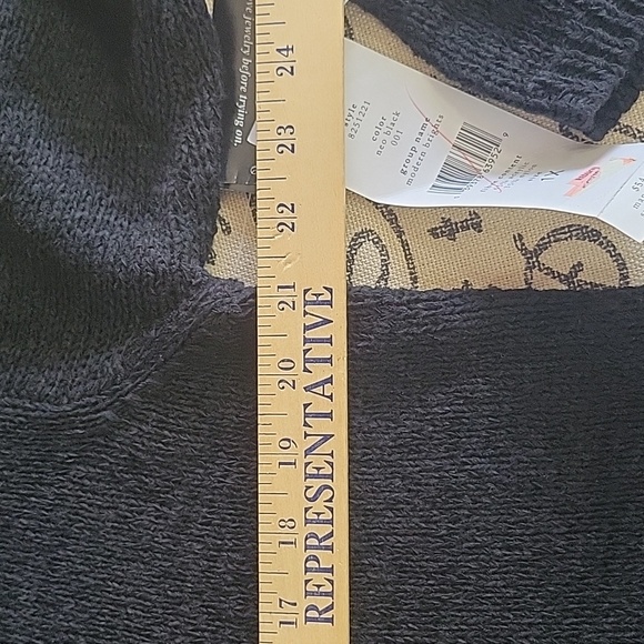 NWT Chaus & Co, Women, Black Sweater, Light Weight, Size 1X - Picture 5 of 6